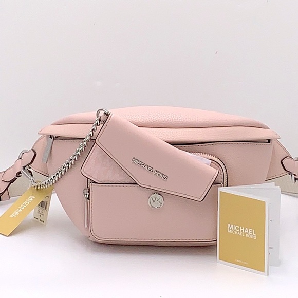 Michael Kors Handbags - MICHAEL KORS
Maisie Large Pebbled Leather 2-in-1 Waistpack Fannypack C